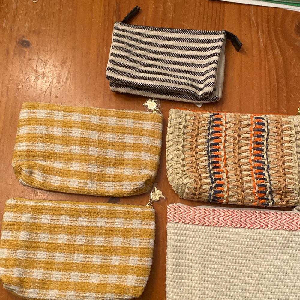 5 Attractive Guerlain Makeup Bags. New!